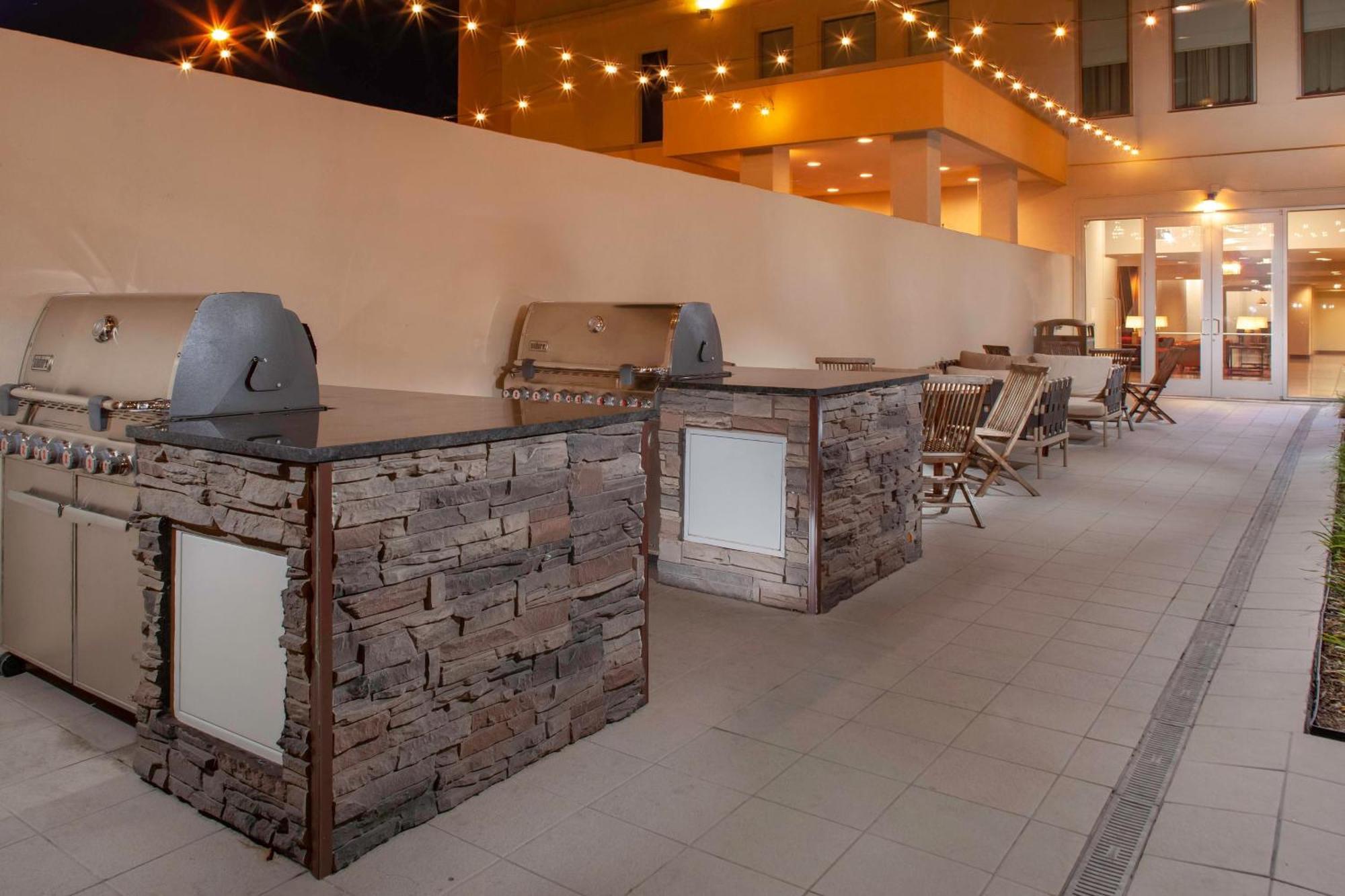 Towneplace Suites By Marriott Dallas Downtown מראה חיצוני תמונה
